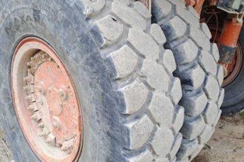 OmecoHub - Immagine HITACHI EH750-2